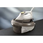 Powerful ironing with pressurized steam