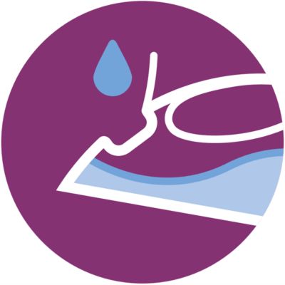 Extra-large water hole for fast filling and emptying