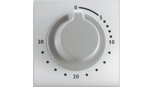 O timer de 30 minutos desliga o miniforno no final do tempo programado