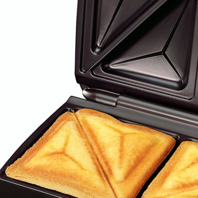 Platne Cut & Seal pevne uzatvoria prísady/syr vo vnútri sendviča