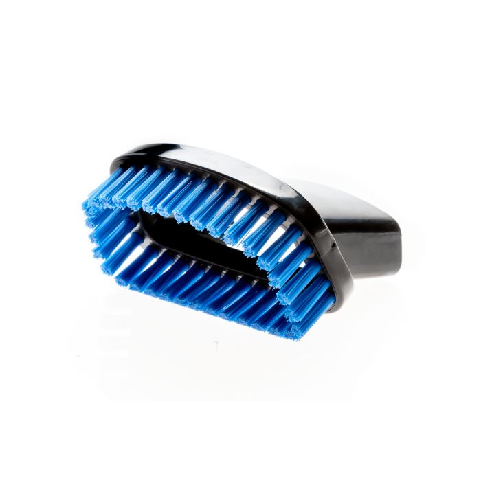Brush tool for delicate surfaces and hair