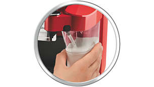 Getränke auf Knopfdruck dank des integrierten Milchbehälters
