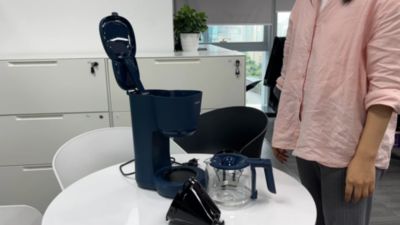 How to place the filter holder for my Philips drip coffee HD7411