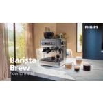 Meistriškai paruošta kava su pagalba iš šalies.