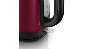 Pilot light indicates when the kettle is switched on