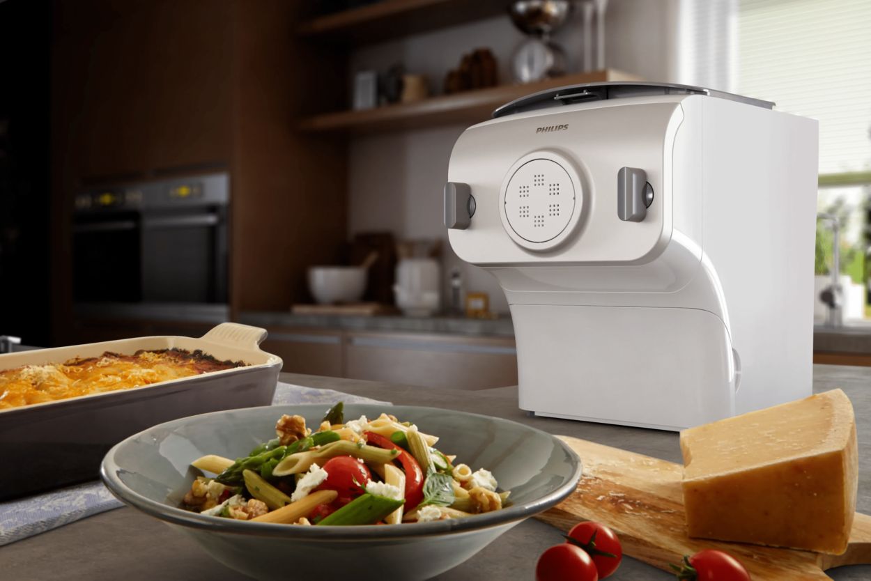 Premium collection Pasta maker HR2365/04 | Philips