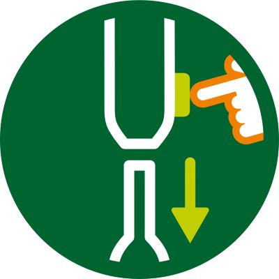 Single button release to quickly switch accessories